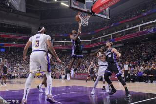 比赛中展现 比赛中展现