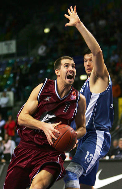 用阿卡在第 用阿卡在第