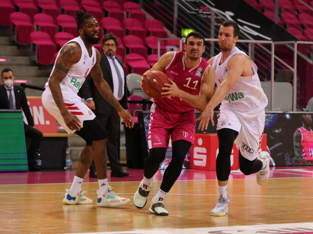 接红牌并禁 接红牌并禁