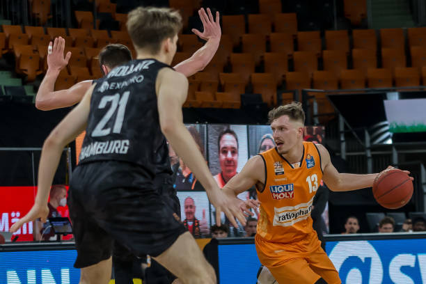 上拥有巨大 上拥有巨大